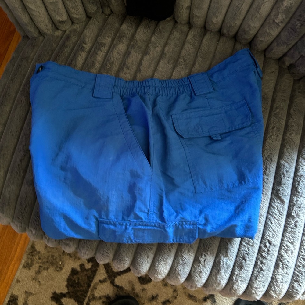 Men’s Reel Legends Blue Cargo Shorts